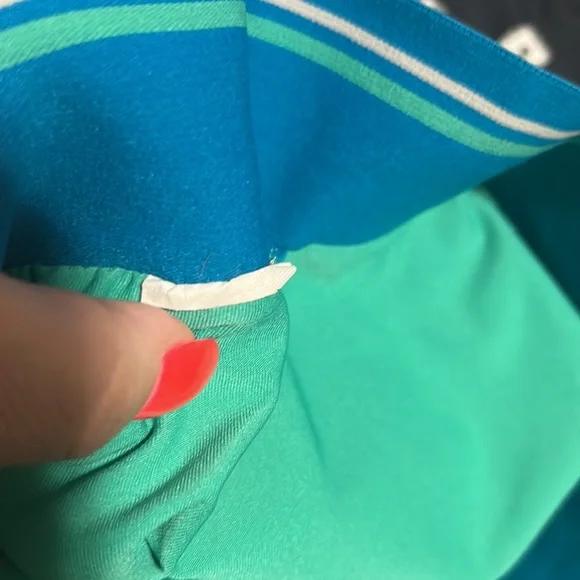 💰2/$10 Avia teal and turquoise Athletic Shorts w/ pockets &drawstring size L - Picture 6 of 8